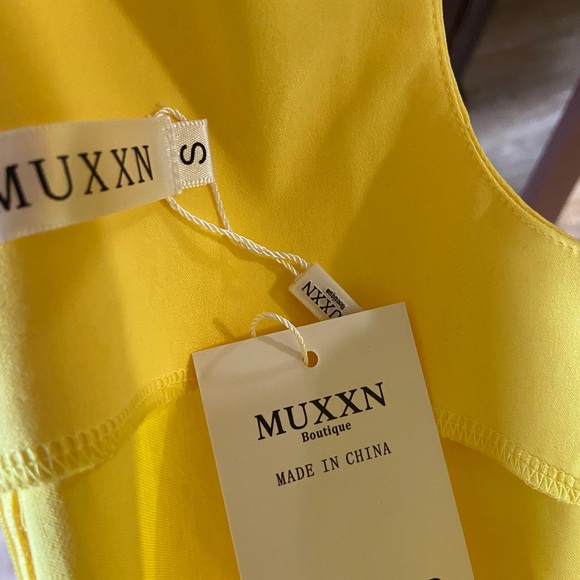 Stunning yellow dress - Picture 4 of 4